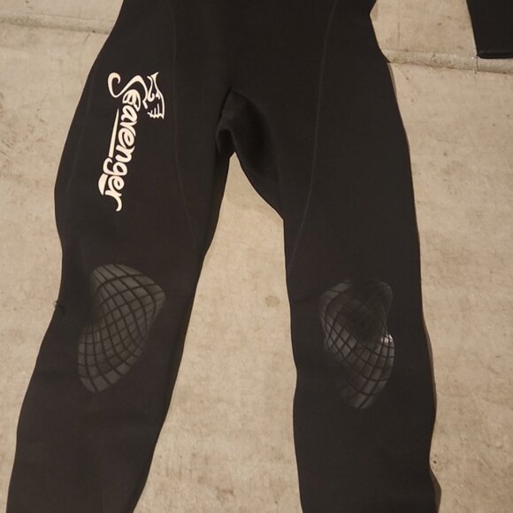 Seavenger Woman's Wetsuit - Picture 2 of 2